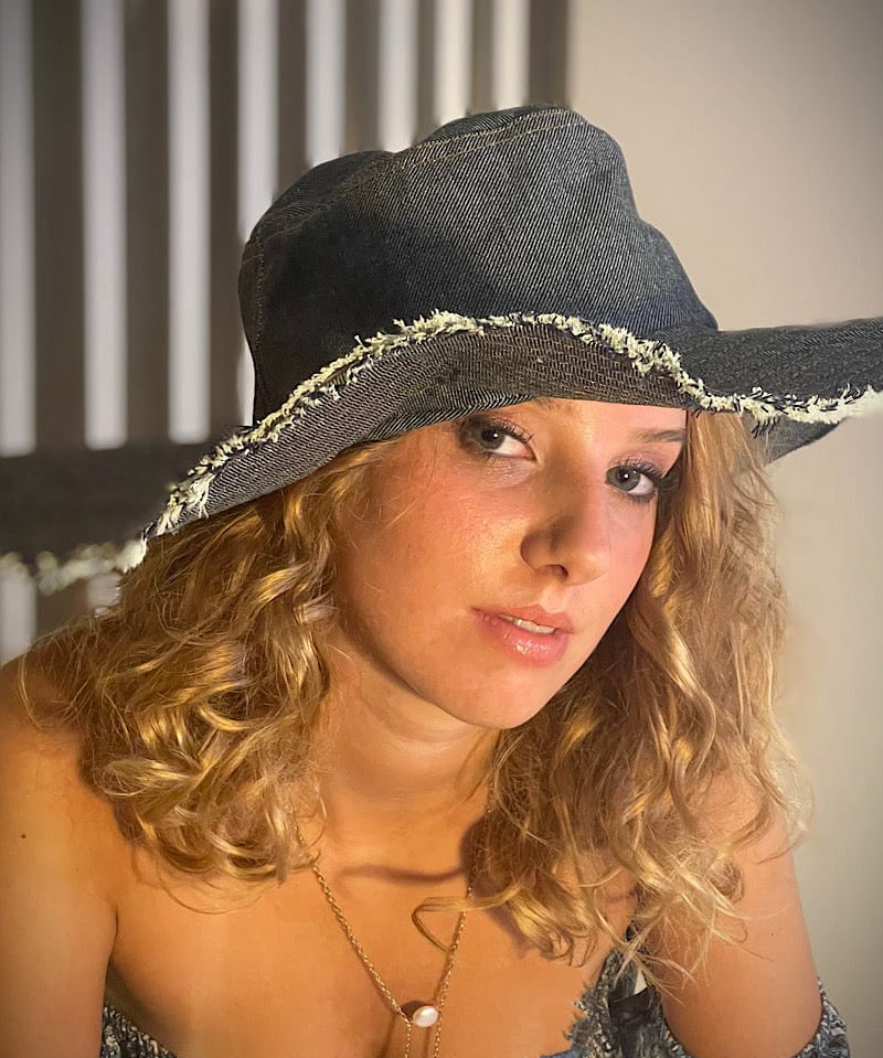 [ Soul Sister signature botanical perfume] - [Soul Sister since 1969